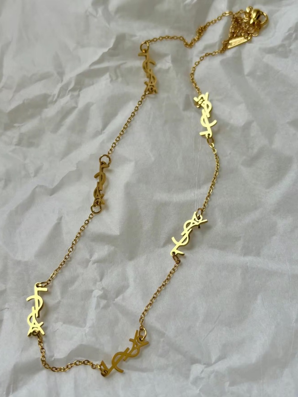 Vintage-Inspired Gold Logo Link Necklace - Picture 2 of 4